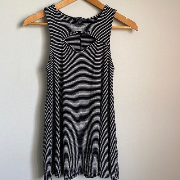 American Eagle Soft & Sexy Sleeveless Black + White Stripe Tunic Tank Top Medium - Picture 1 of 11